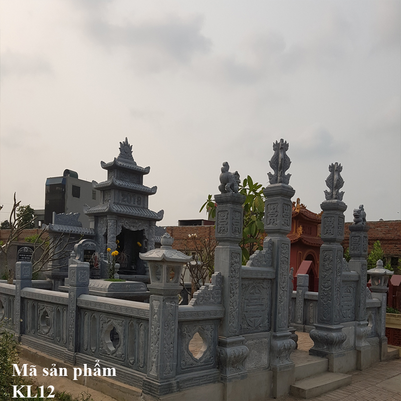 khu lăng mộ đá được hoàn thiện năm 2018 tại nghĩa trang thành phố Ninh Bình 